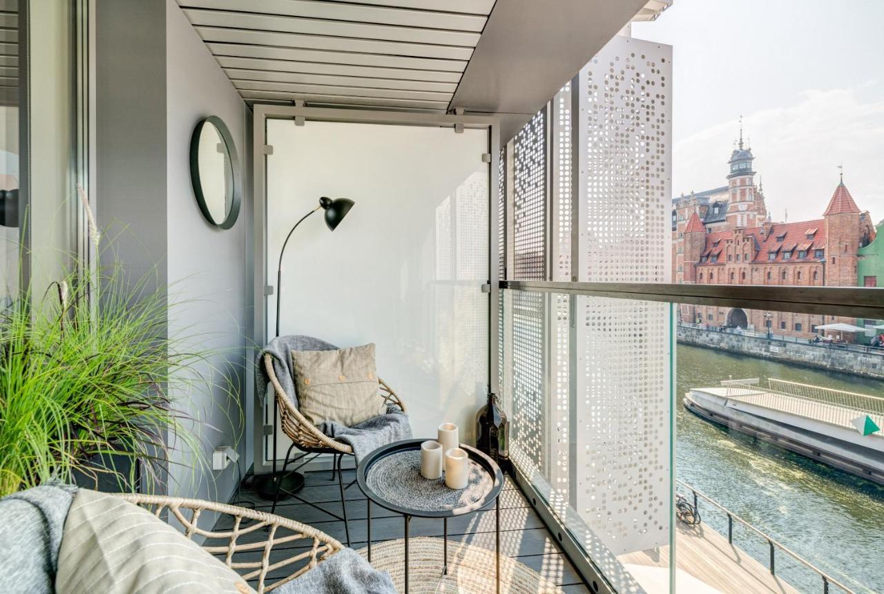 The Black Crane Apartment Gdansk Exterior photo