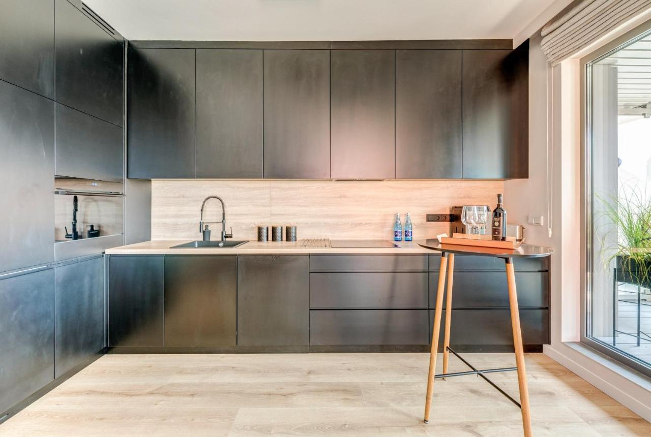 The Black Crane Apartment Gdansk Exterior photo